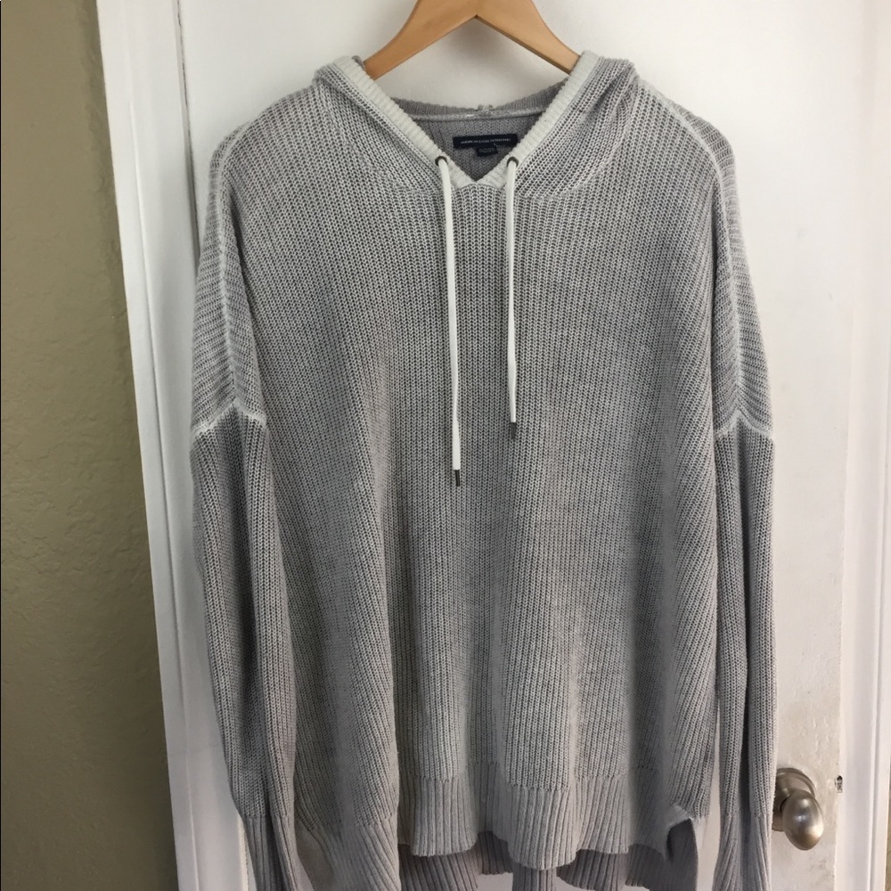 American Eagle sweater
